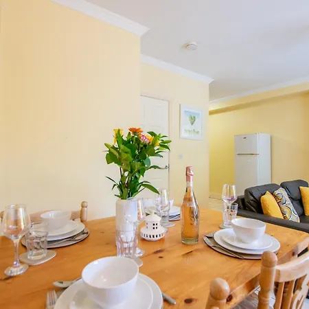 - Spacious 4 Bedroom *