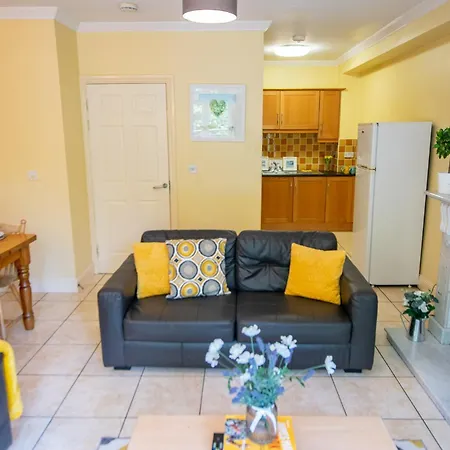 - Spacious 4 Bedroom * Limerick Junction