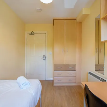 - Spacious 4 Bedroom Limerick Junction